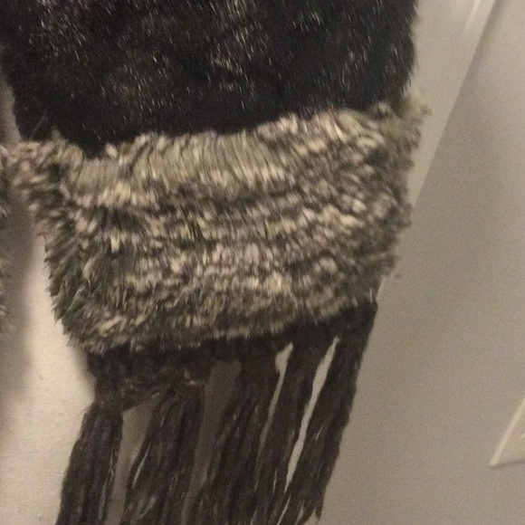 Patchwork fur tasseled scarf - Picture 5 of 7
